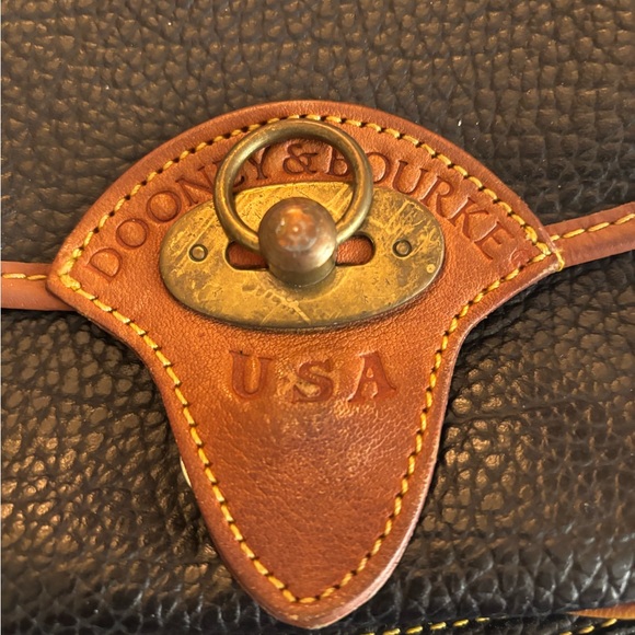 Dooney & Bourke Black and Tan Crossbody Bag - Picture 3 of 9